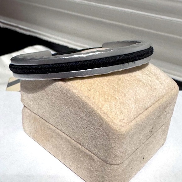 ✨ Maria Shireen Purity Adjustable Hair Tie Bracelet – Chic and Clever! ✨ - Picture 8 of 16